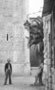 Albert Drach mit Mania Iavorska in Aspremont, Frankreich, 1939 © privat